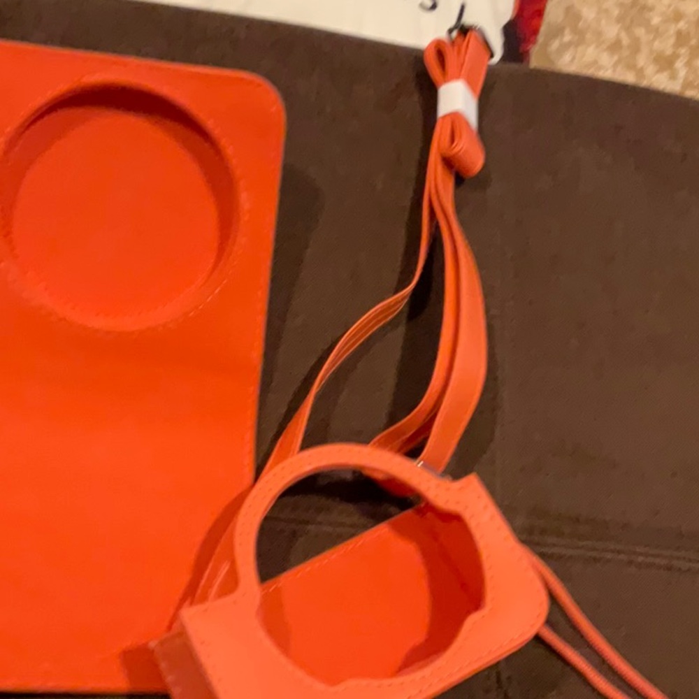 Fuji-film Instax Square SQ 1 Polaroid Camara, Orange. - Picture 3 of 5